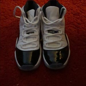 Size 7 Air jordan concords (lightly used)